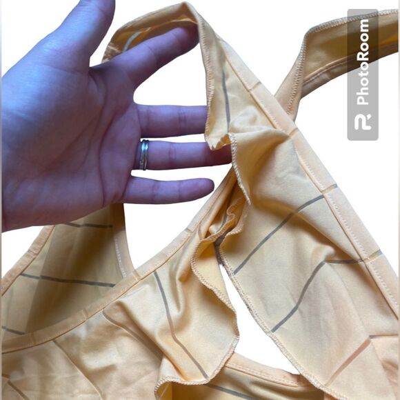 C9 by Champion Ruffle Crisscross Strap Workout Tank - Picture 5 of 10